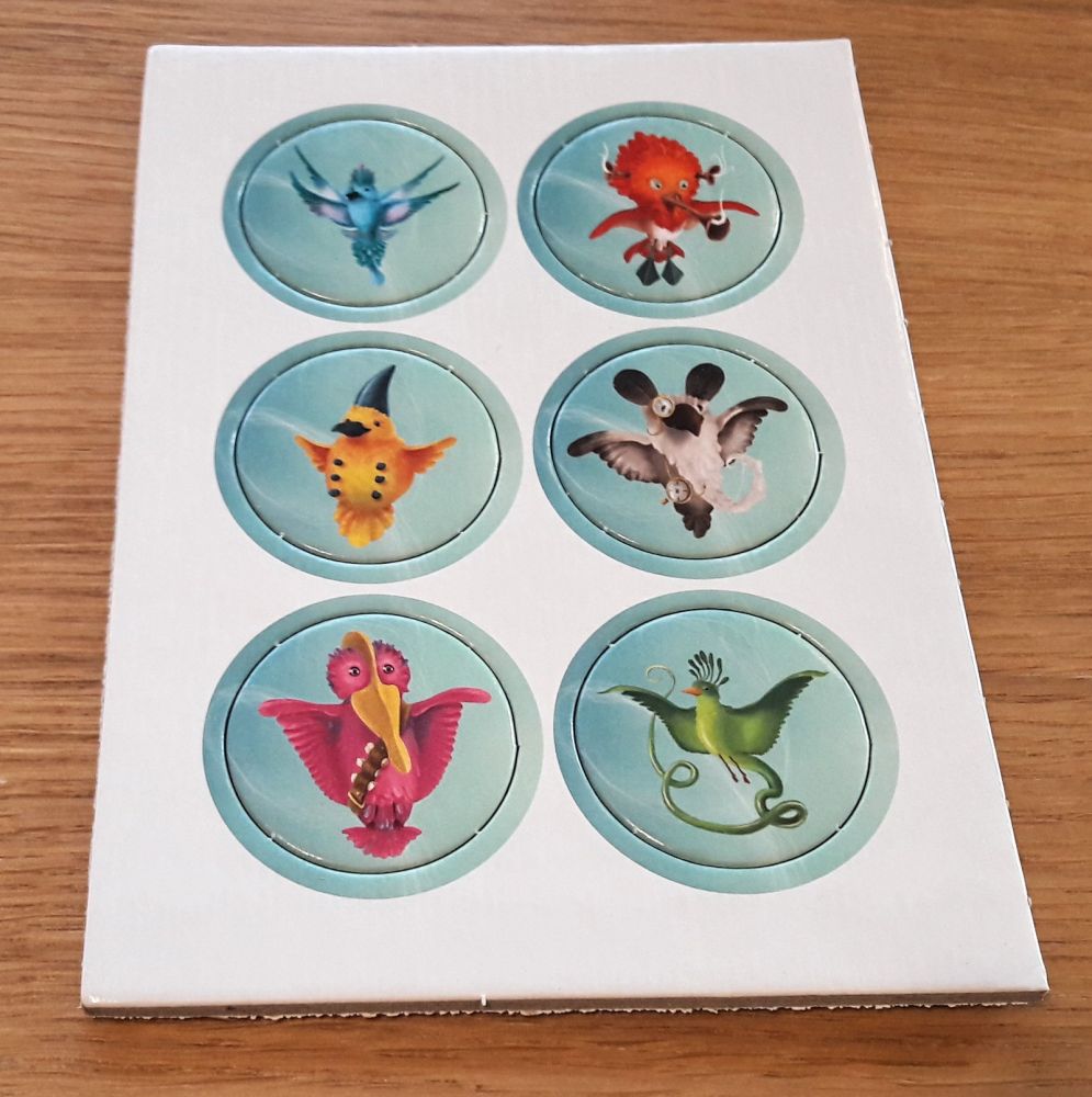 Ces autres jetons oiseaux sont dans un carton double-épaisseur.