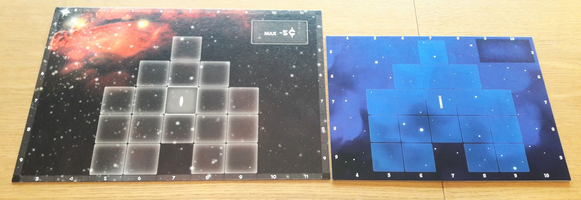 Pas de changement majeur a priori à part la taille... A gauche l'ancien et à droite le nouveau.