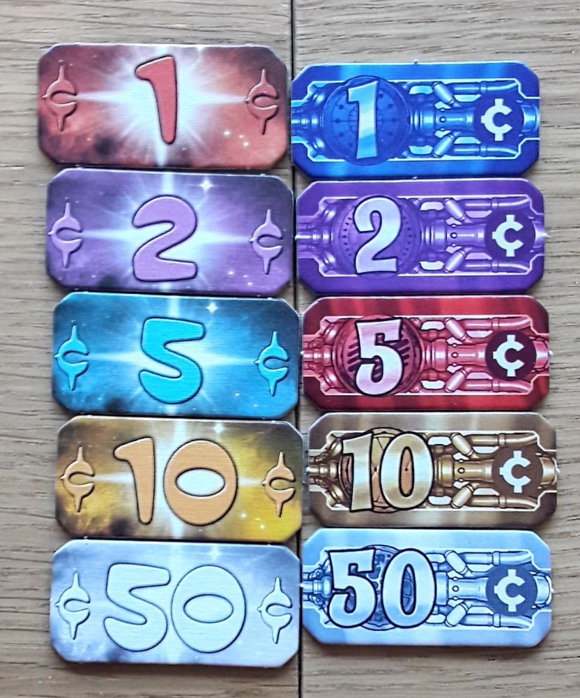 Si l'ensemble du nouveau matériel est plus fun, ici pour les sous on ne rigole pas dans la nouvelle édition toujours à droite.