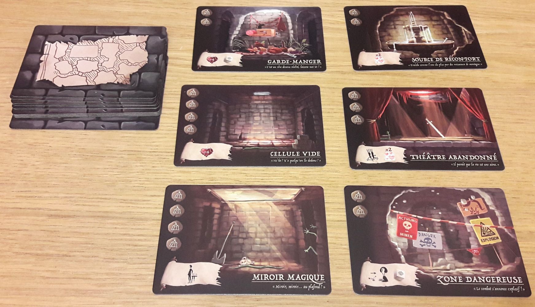 Les salles pourront parfois être simples mais ne nous rapprochant pas rapidement de la prochaine taverne ou bien plus compliquées mais nous rapprochant plus rapidement de la prochaine taverne : il faudra sagement choisir.