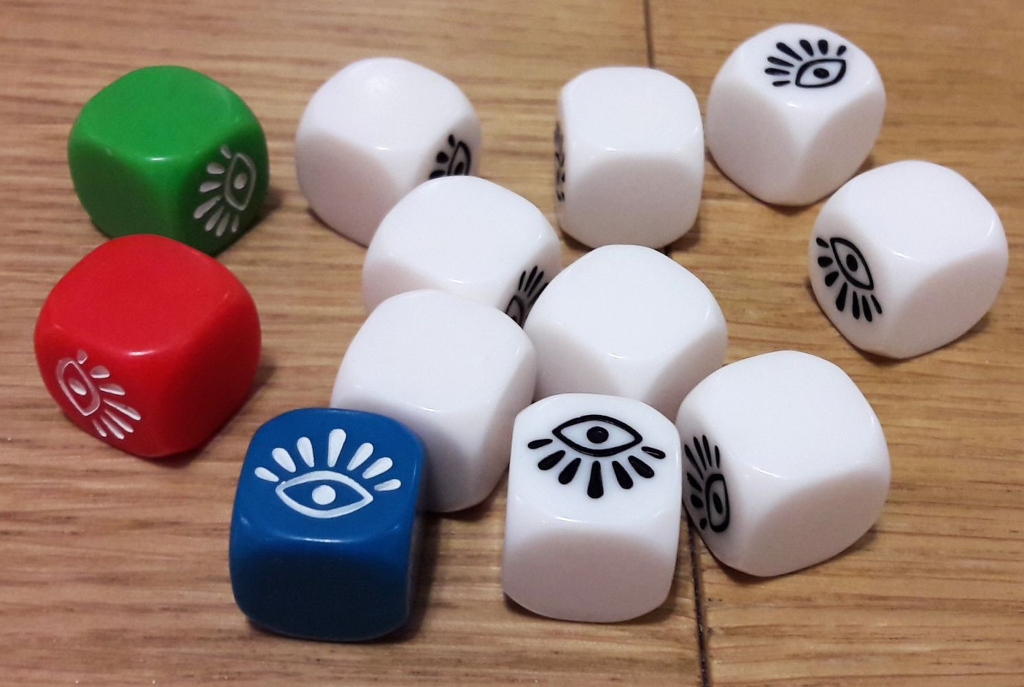 Que serait un donjon sans dés ? (surtout un jeu de lancer de dés...)