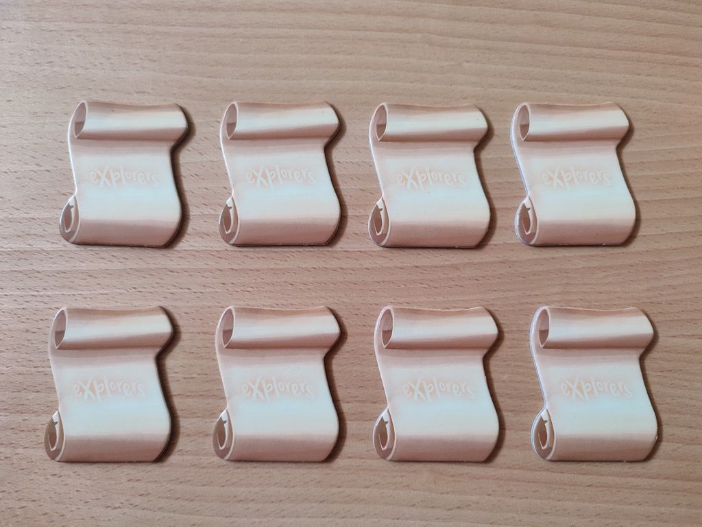 A chaque manche, on écarte 1 tuile alétoirement.