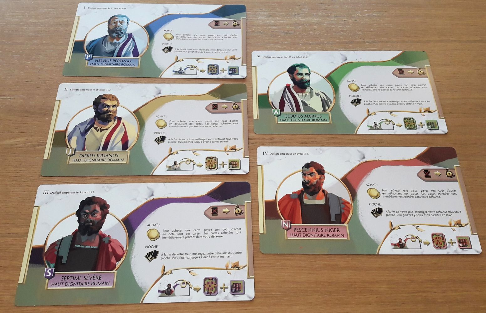 Avant de passer empereur il faudra préparer au mieux son deck.