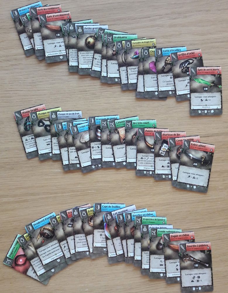 Les petites cartes représentent des objets.