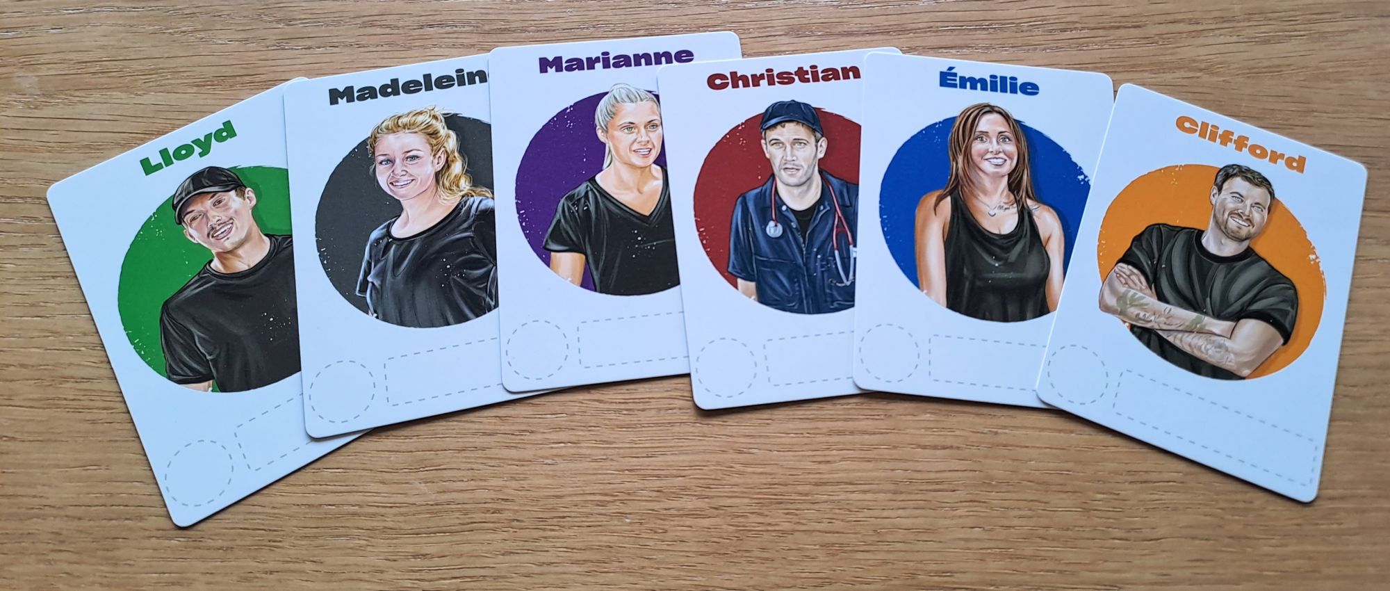 Chaque carte pourra accueillir 2 stickers...