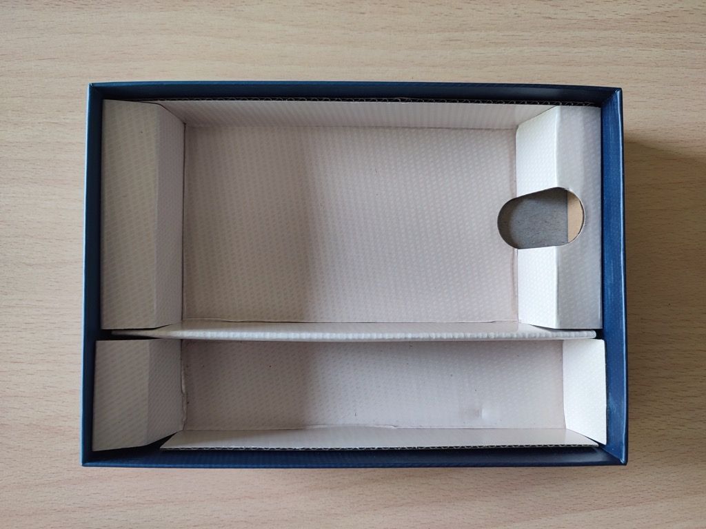 Le thermoformage : un insert en carton. Simple et efficace.