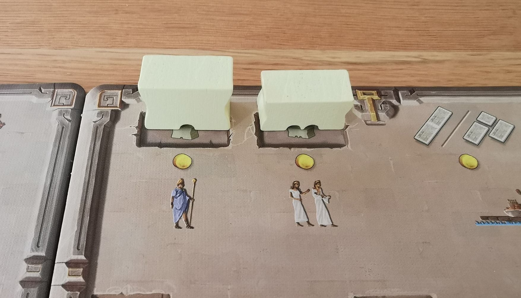 Les piédestaux peuvent être achetés à chaque manche.