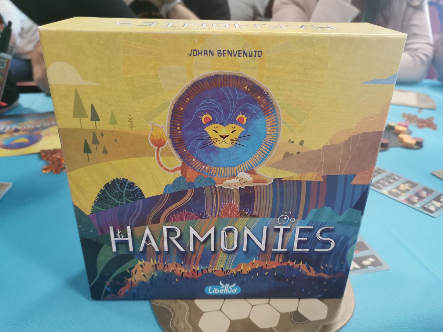 Harmonies est un jeu prévu pour des parties de 1 à 4 joueurs