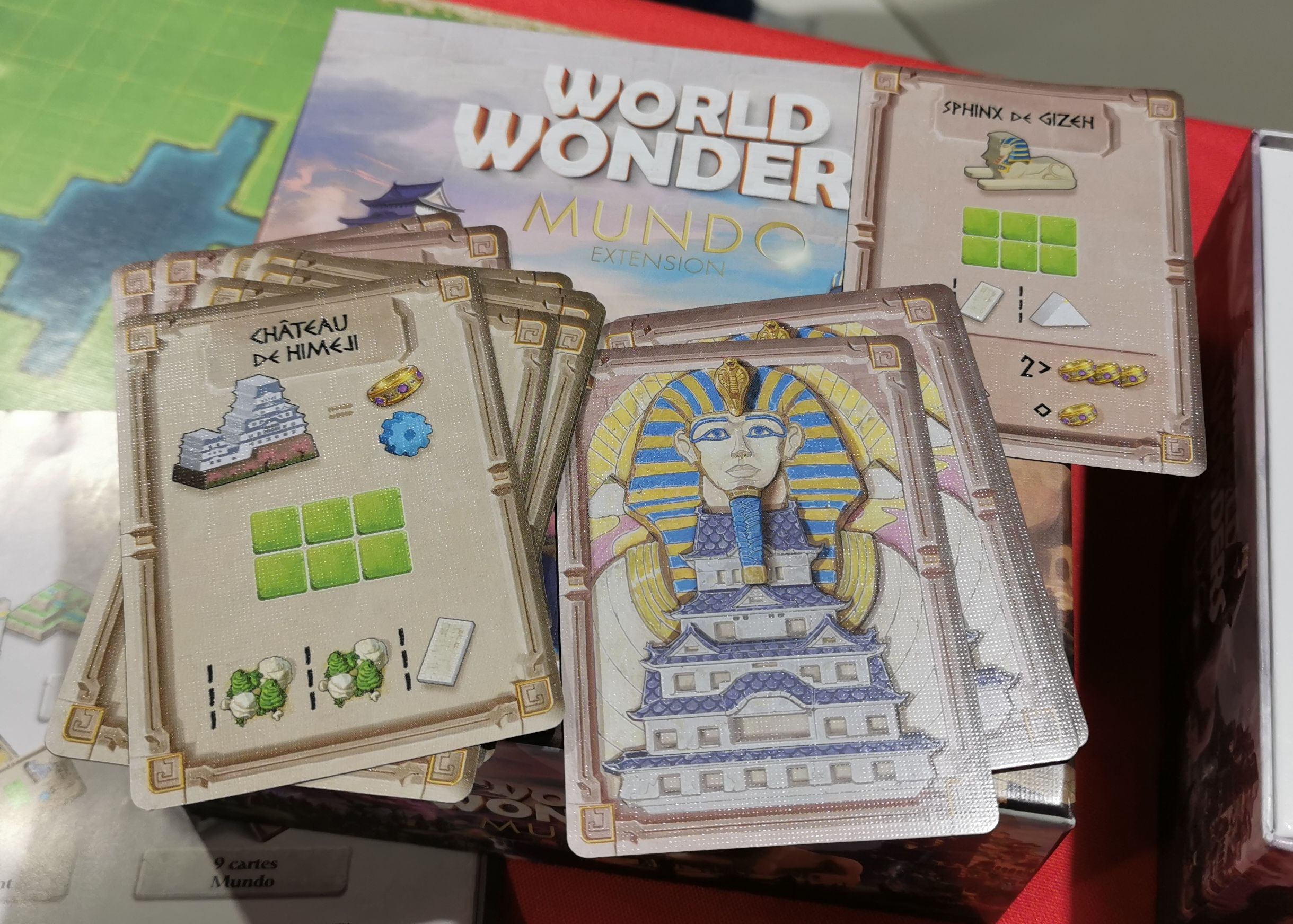 L’extension apporte 9 nouveaux monuments, mais chacun n’a plus une seule carte, mais deux.