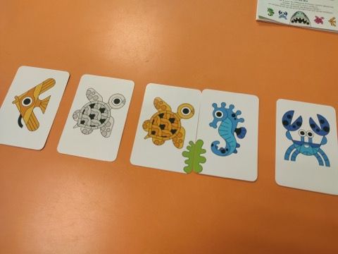 La partie est gagnée dès qu'un joueur aura au moins 1 exemplaire de chacun des 4 Animaux marins devant lui : tortue, crabe, hippocampe, et poisson et peu importe la couleur (gris inclus). Il remporte immédiatement la partie sans lancer le dé Attaque.