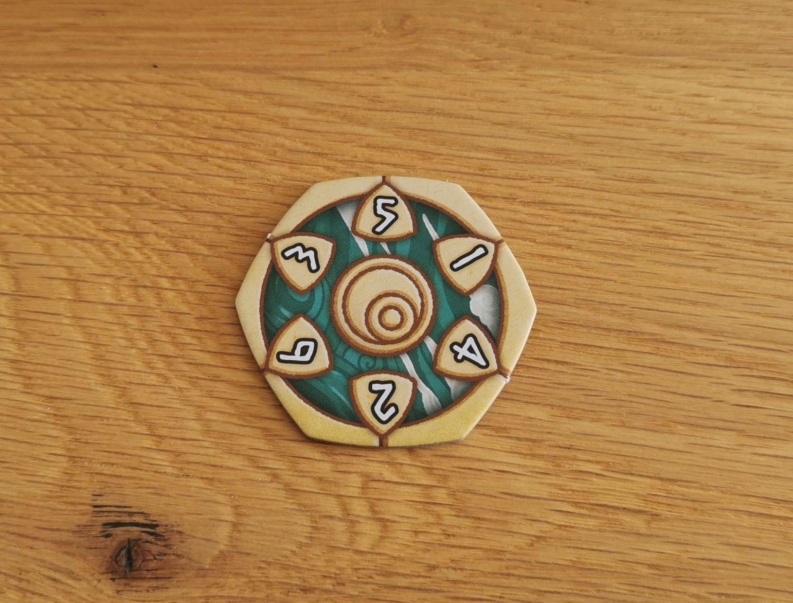 En le retournant avec une orientation au hasard, on détermine la direction de déplacement des navires du robot.