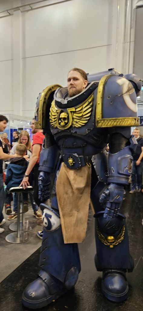 On laisse passer le monsieur c'est mieux  !!!