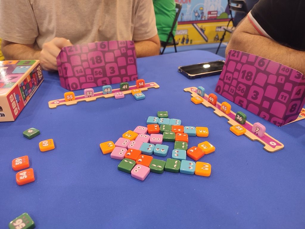 Tiens et si on enchainait avec un autre jeu de Yoann Levet chez Blue Orange.