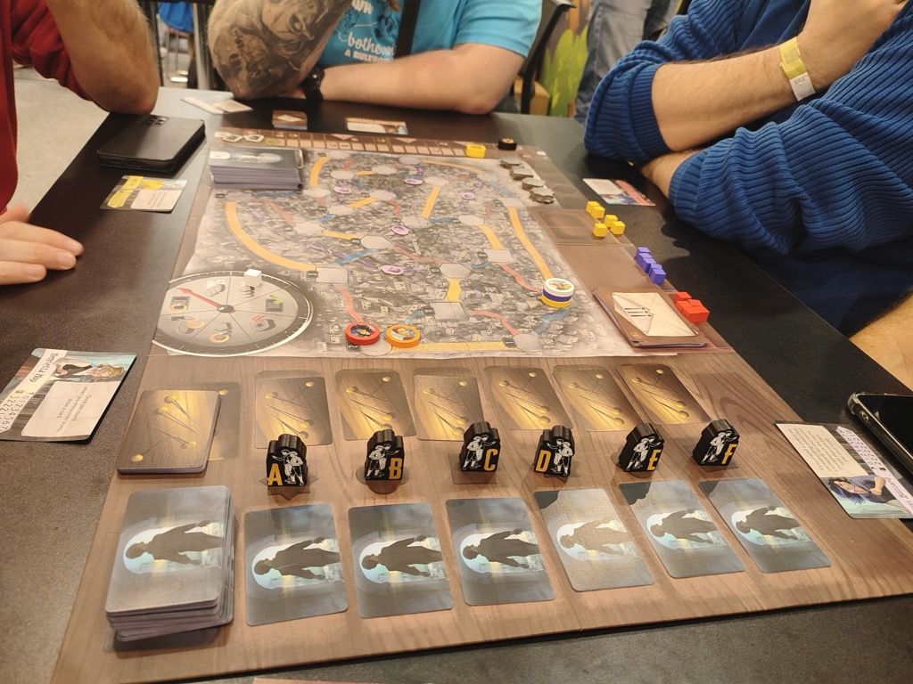 Ah oui tiens c'est encore un jeu coop'... il est vraiment très fort ce Cyril . C'en était peut-être trop pour Yannick et surtout Jean-Rémy qui n'ont pas apprécié ce jeu à sa juste valeur.