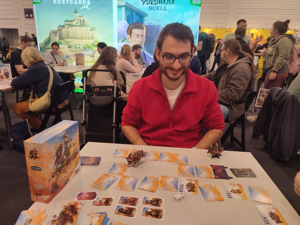 Cyril me fait traverser 2 halls pour que je le rejoigne sur une table de Celestia Duo chez Blam !