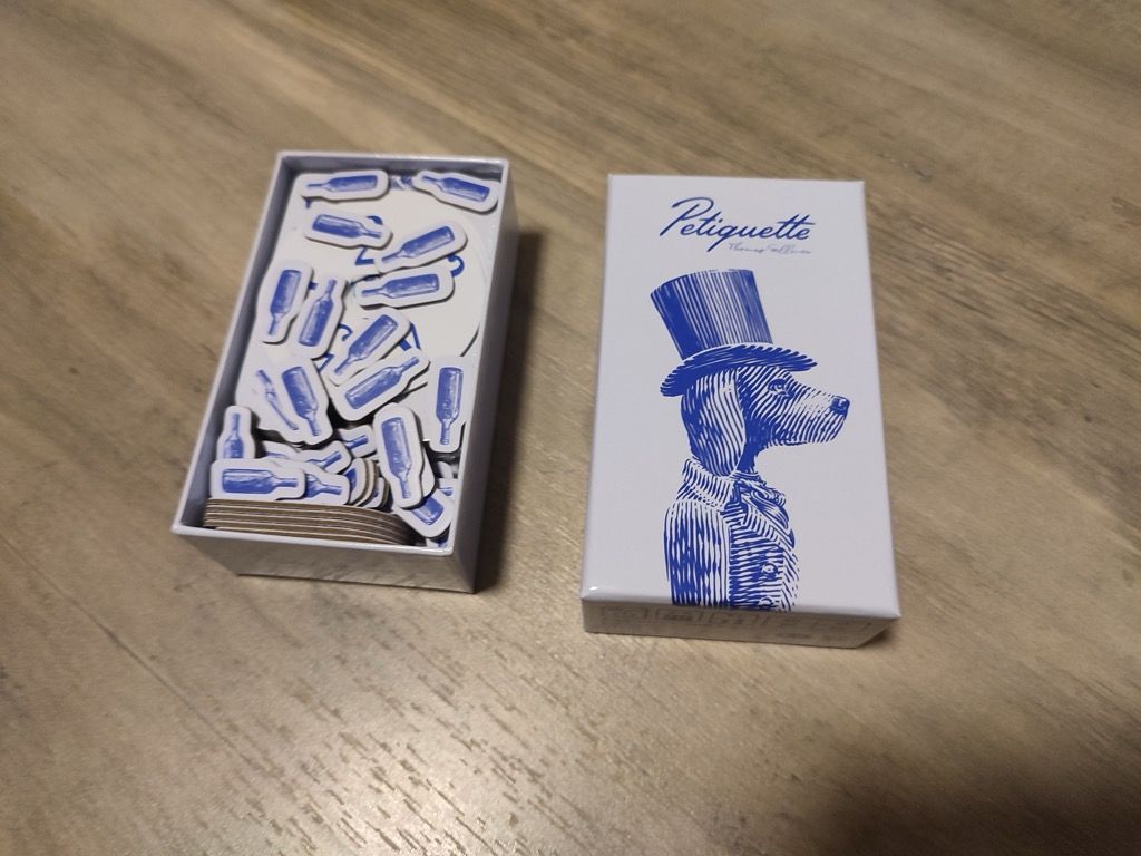 Cyril nous présente sa toute petite boite Petiquette de Thomas Sellner chez Oink Games.