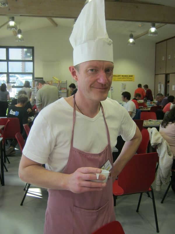 Pak Cormier, co auteur de Magic Cooking, habillé pour l'occasion