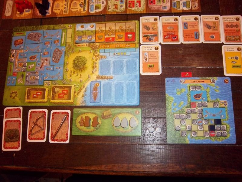 Plateaux et cartes du vainqueur en fin de partie...