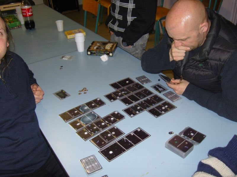 Ca a l'air de cogiter dur des deux côtés...