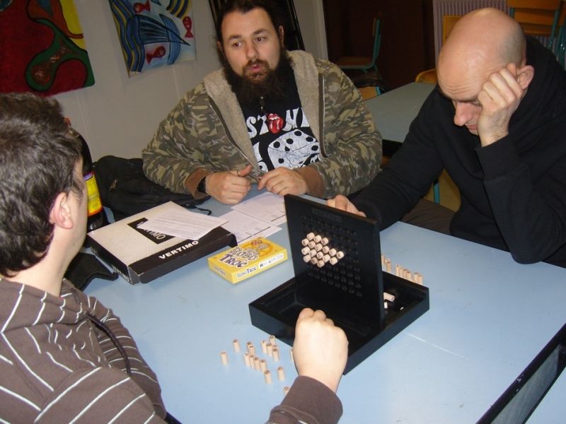 Des classiques, des nouveautés, et des jeux peu connus : c'est ça le plaisir de se retrouver pour jouer au sein d'une association. Merci "A Toi De Jouer" !