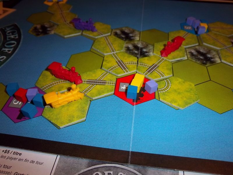 Un beau réseau autour de Bari. Au fond, la liaison mauve de monsieur Kapitch qui me prive vraissemblablement de la victoire...