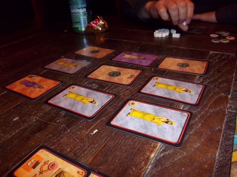 Quelques cartes personnages....oui je sais, il n'y a déjà plus de paysan.