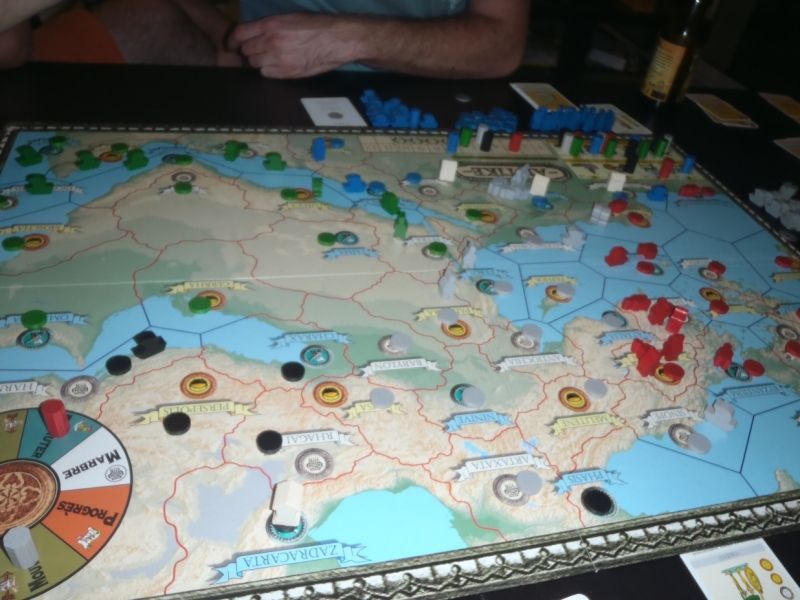 bon la je suis fini... plus de temples, plus de domaines bouuu (remarquez que pendant ce temps la Thomas a construit ses 3 temples d'un coup) 