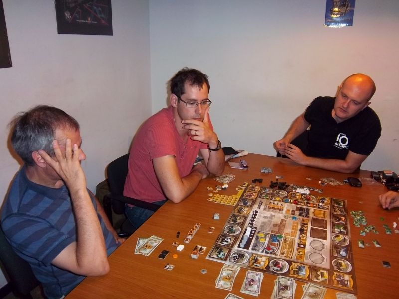 Et comme toujours à Automobile, ça cogite dur...