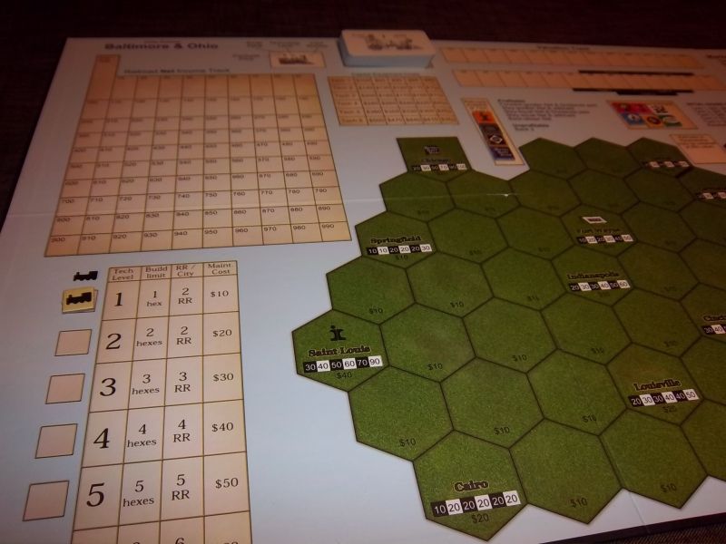 Une petite vue des différents tableaux sur la carte...oui, ça sent bon le 18xx.