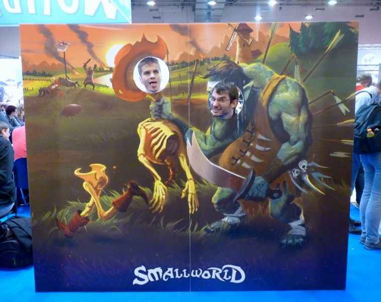 Cyril83 enlace de son musculeux poing le frêle coup de Mister Tib...