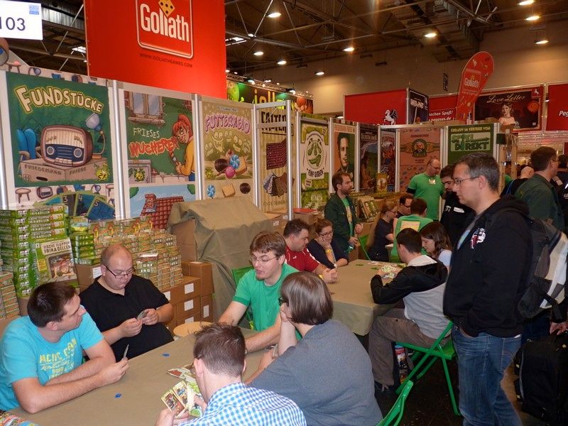 Un stand en perpétuelle effervescence = pas de place !