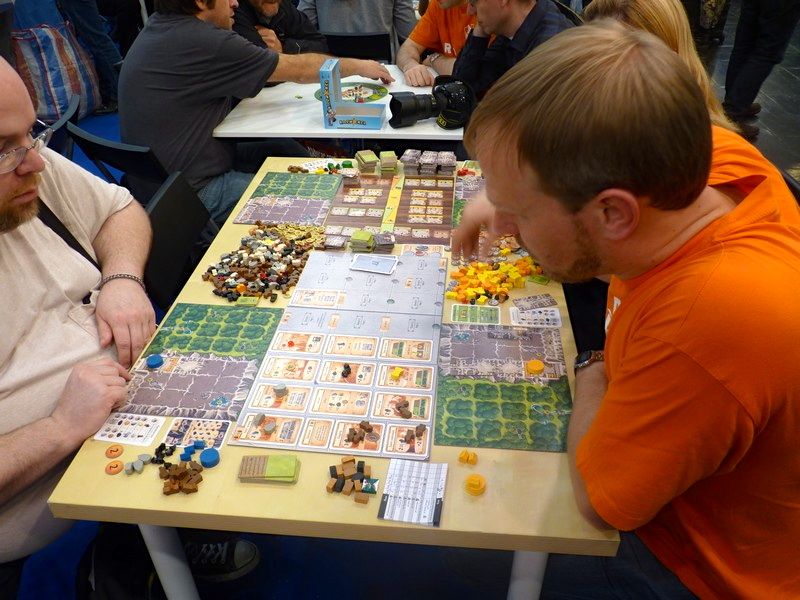 Quoi ça ne rentre pas sur une table de salon, ET ALORS !!!