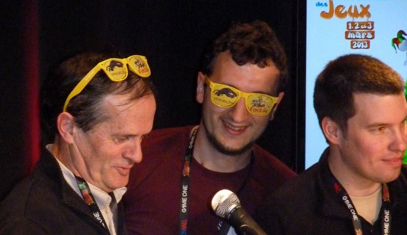 Ou avec...Ouah... ultra hype ces nouvelles lunettes ! Les dernières M&Z...