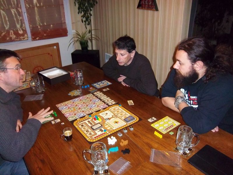 Et voilà ! Monsieur Kevetoile et monsieur Papi à l'écoute des explications des règles de Bruxelles 1893 par monsieur Cormyr.