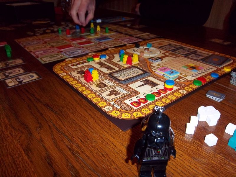 Au premier plan, vous découvrez Darky, mon grigri désormais...cool non ? En plus, il peut faire de la lumière. Je précise juste comme ça qu'il y a aussi le modèle Yoda...;-)