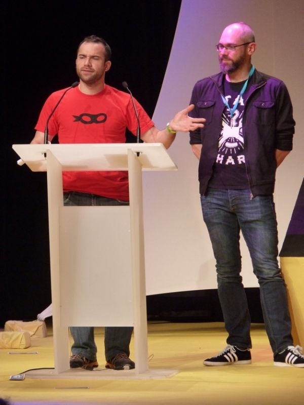 Voici l'équipe du scorpion masqué au grand complet, le numéro 1 Christian Lemay à gauchet et le numéro 2 à droite Manuel Sanchez. 