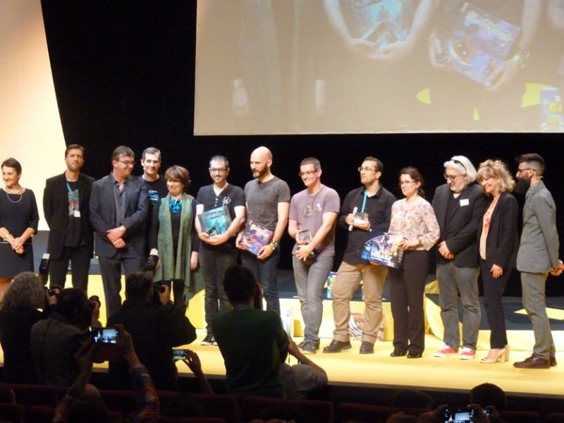 Les vainqueurs entourés du jury des As d'Or au grand complet