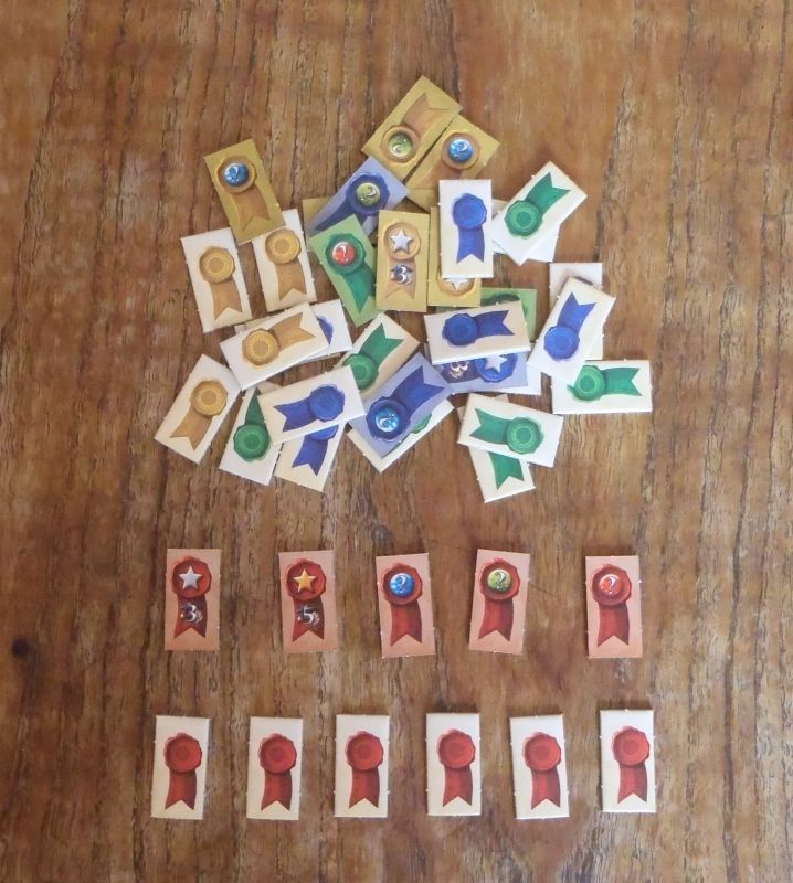 <FONT size="2pt">Ils indiquent les théories publiées par les joueurs.</FONT>