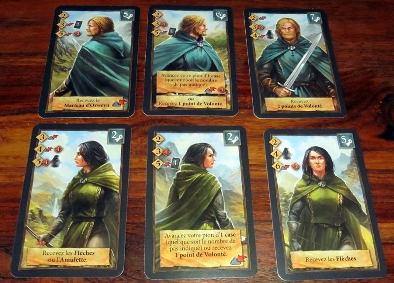 les 3 cartes héros Thorn (en haut) et Chada (en bas) sur leur coté soleil (le plus favorable).