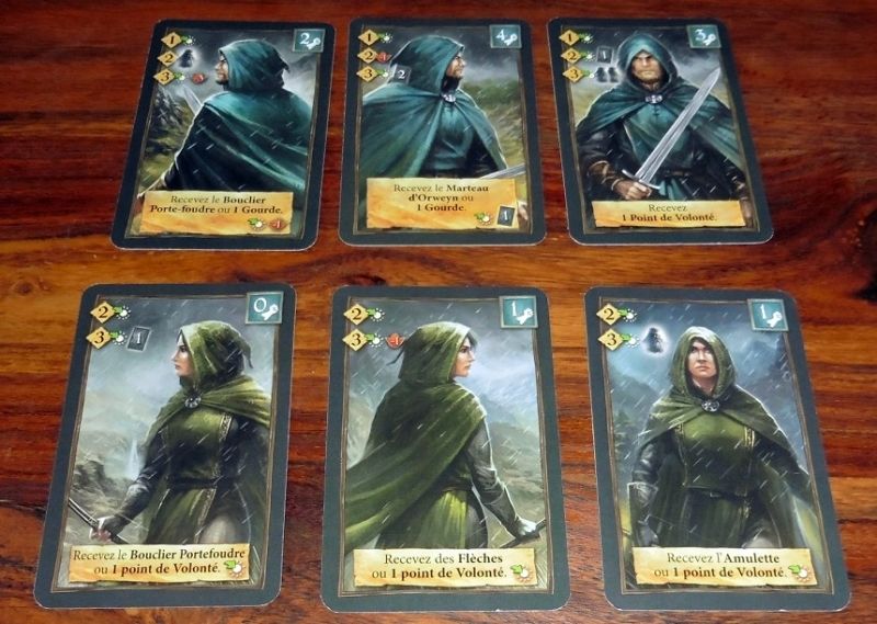 Le verso des cartes héros nous propose un coté pluvieux (beaucoup moins favorable...).