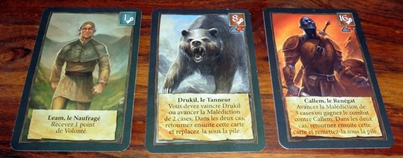 Le verso des 3 cartes spéciales est ... différent, mais souvent plus violent !