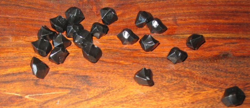 Les gemmes noirs qui seront à la base de notre exploration sous-marine.