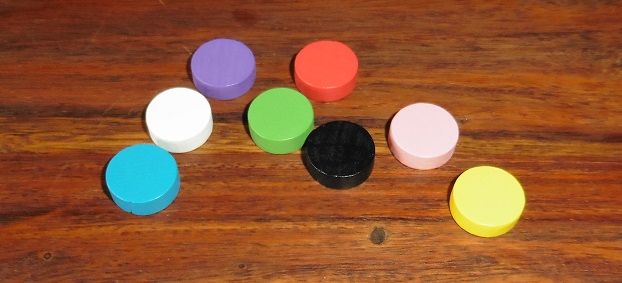 8 pions, 8 couleurs : il y aura du choix pour les difficiles :)