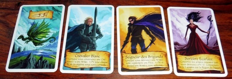 Une des variantes propose de jouer avec des chefs de guerre proposant chacun des pouvoirs différents.