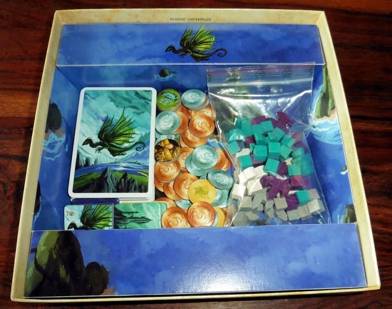 On aurait aimé trouver des sachets pour ranger les cartes, les jetons et les pièces...