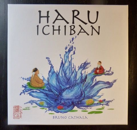 une boite carrée format 20x20cm