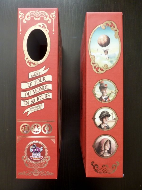 Oui... le jeu se présente dans une version livre très réussie visuellement.