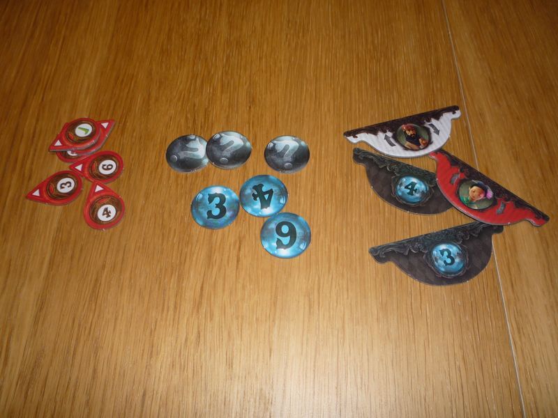 Différents jetons que l'on croise dans le jeu