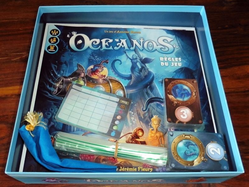 La boite est loin d'être vide,beaucoup de dépunchage se cache au dessous...