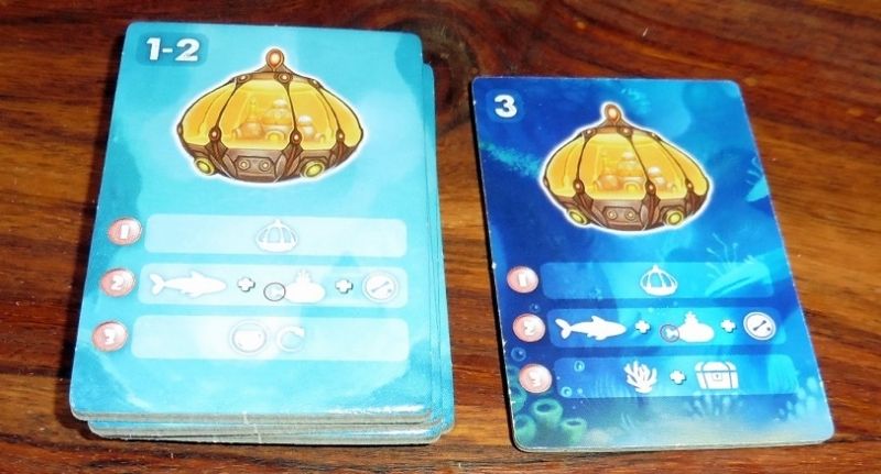 Chaque joueur aura sa propre aide de jeu recto/verso.